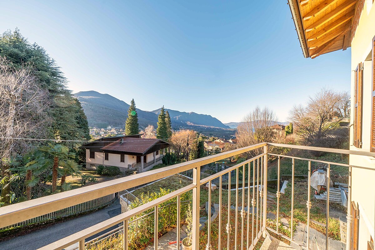 Lakeview Garden Apartment – appartamento vacanze a Brezzo di Bedero sul Lago Maggiore