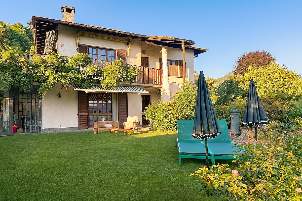 Above the Lake – holiday apartment in Luino on Lake Maggiore