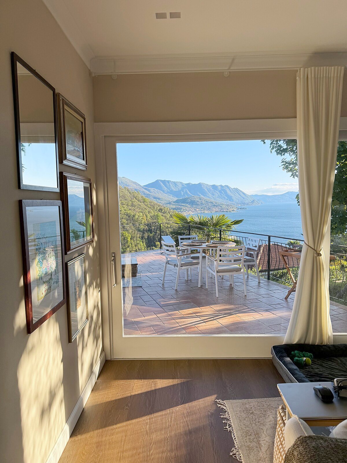 Artsy Retreat – holiday apartment in Luino on Lake Maggiore