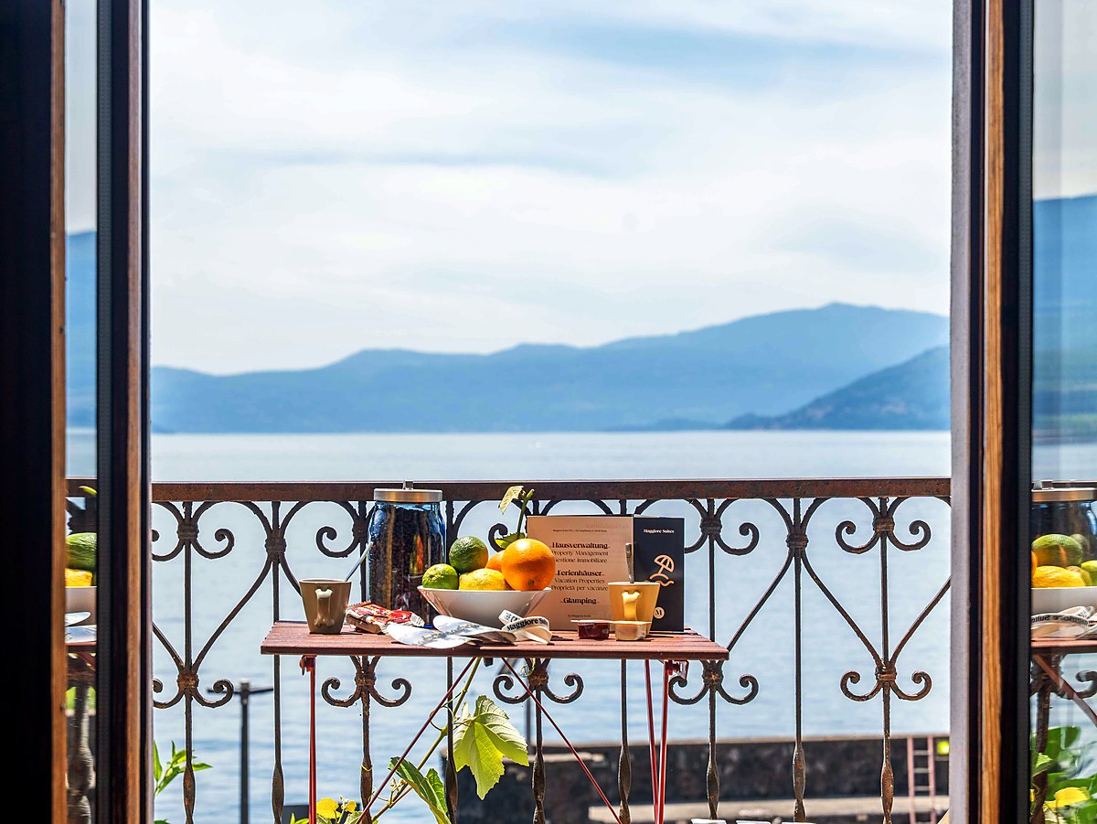 At the Lake – holiday apartment in Luino on Lake Maggiore