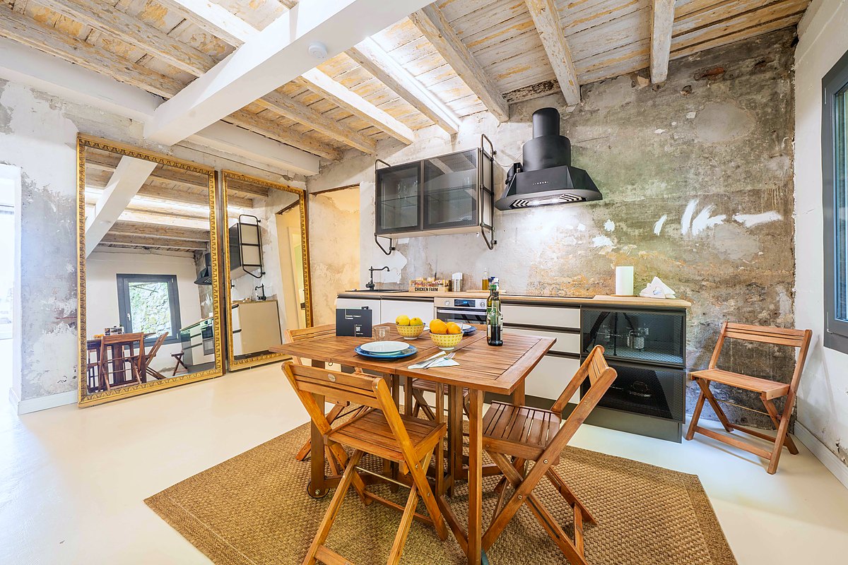Lakeview 1BR Suite – Ferienwohnung in Luino am Lago Maggiore