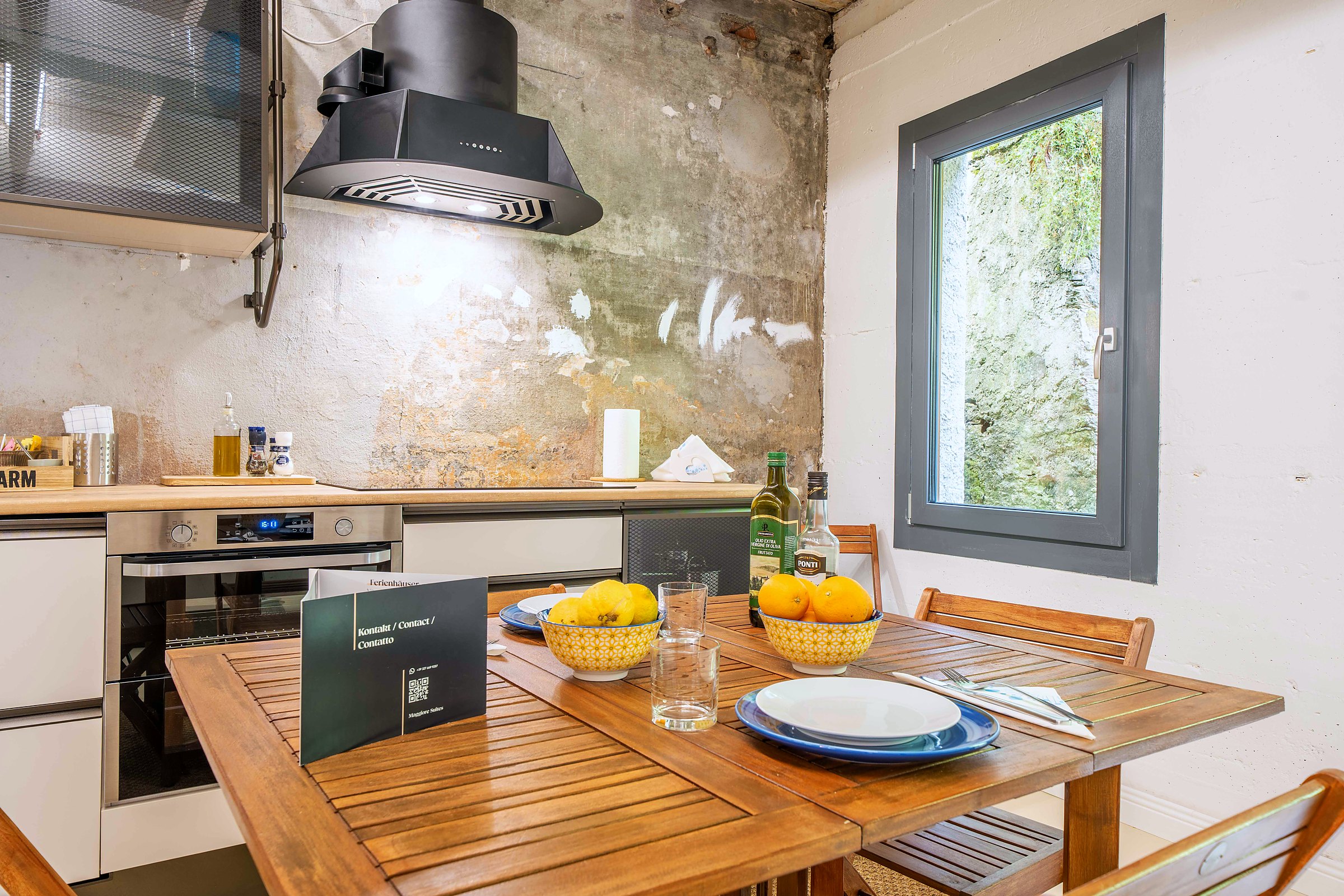 Lakeview 1BR Suite – Ferienwohnung in Luino am Lago Maggiore
