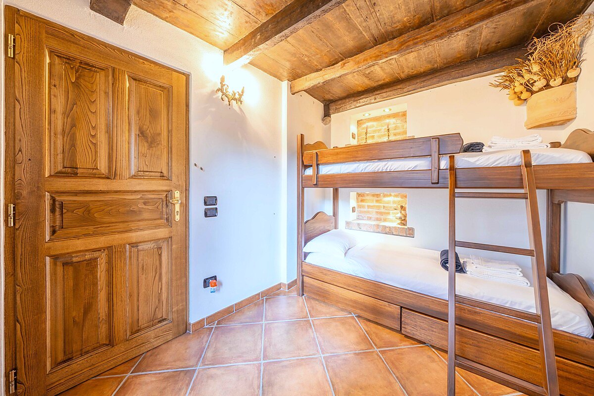 Cozy Lake Escape – holiday apartment in Germignaga on Lake Maggiore