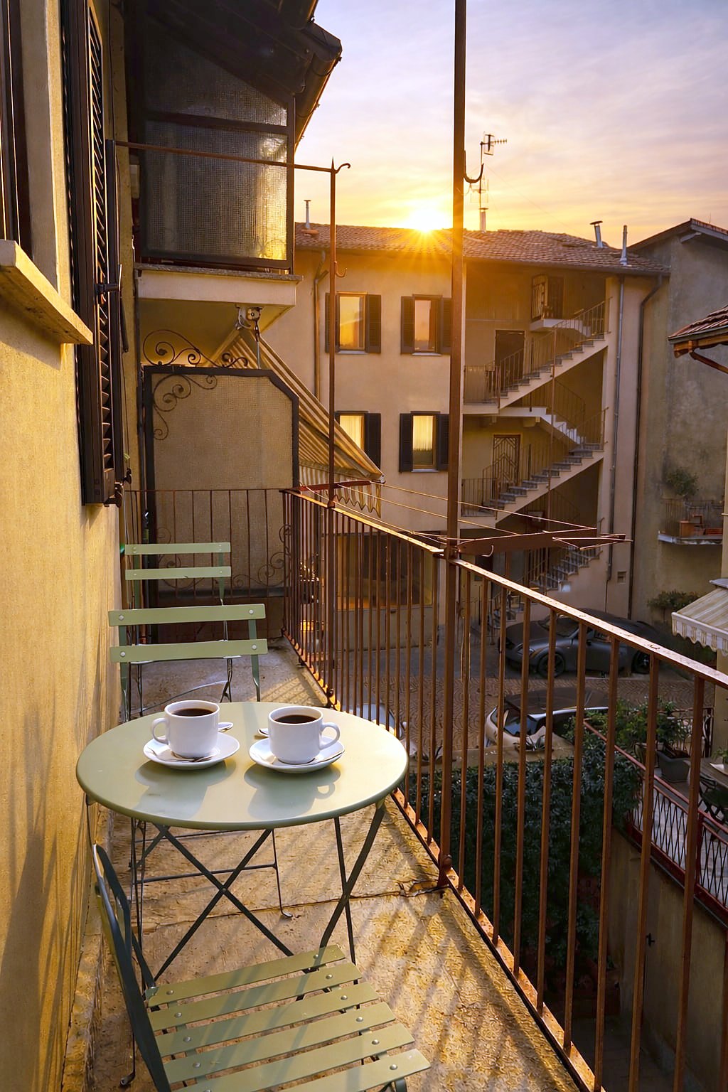 Central 2BR Stay – holiday apartment in Luino on Lake Maggiore