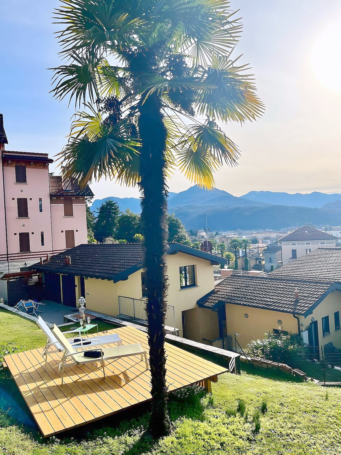Central Penthouse – holiday apartment in Luino on Lake Maggiore