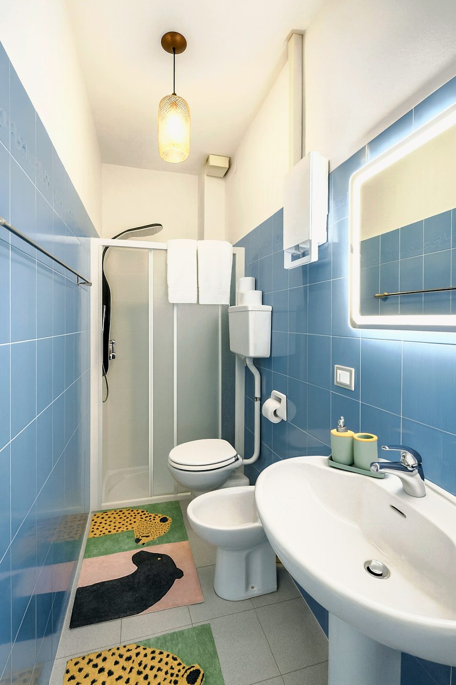 Luino Lakeside Retreat – Ferienwohnung in Luino am Lago Maggiore