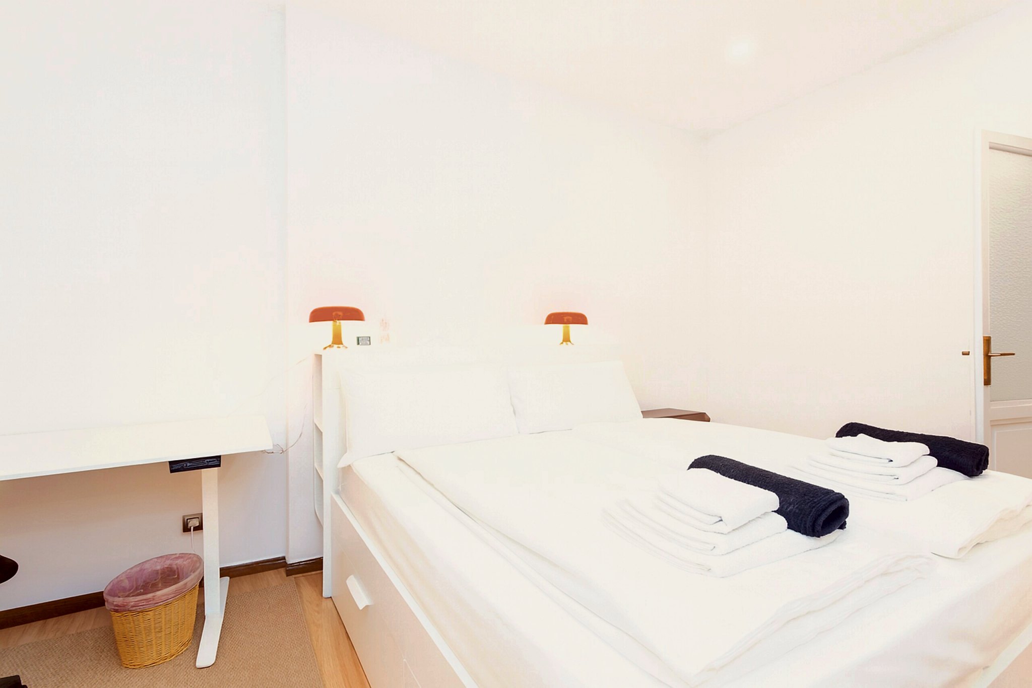 Luino Lakeside Retreat – Ferienwohnung in Luino am Lago Maggiore